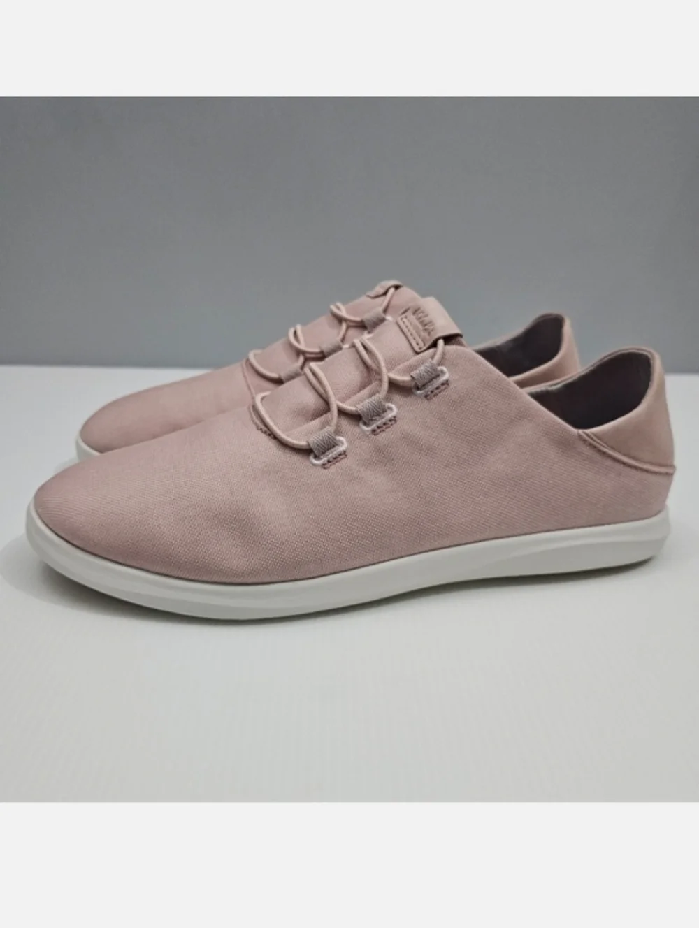 Olukai Hale'iwa LiHa'a Sneaker Womens 11 Pink Knit White Slip On Casual Travel
